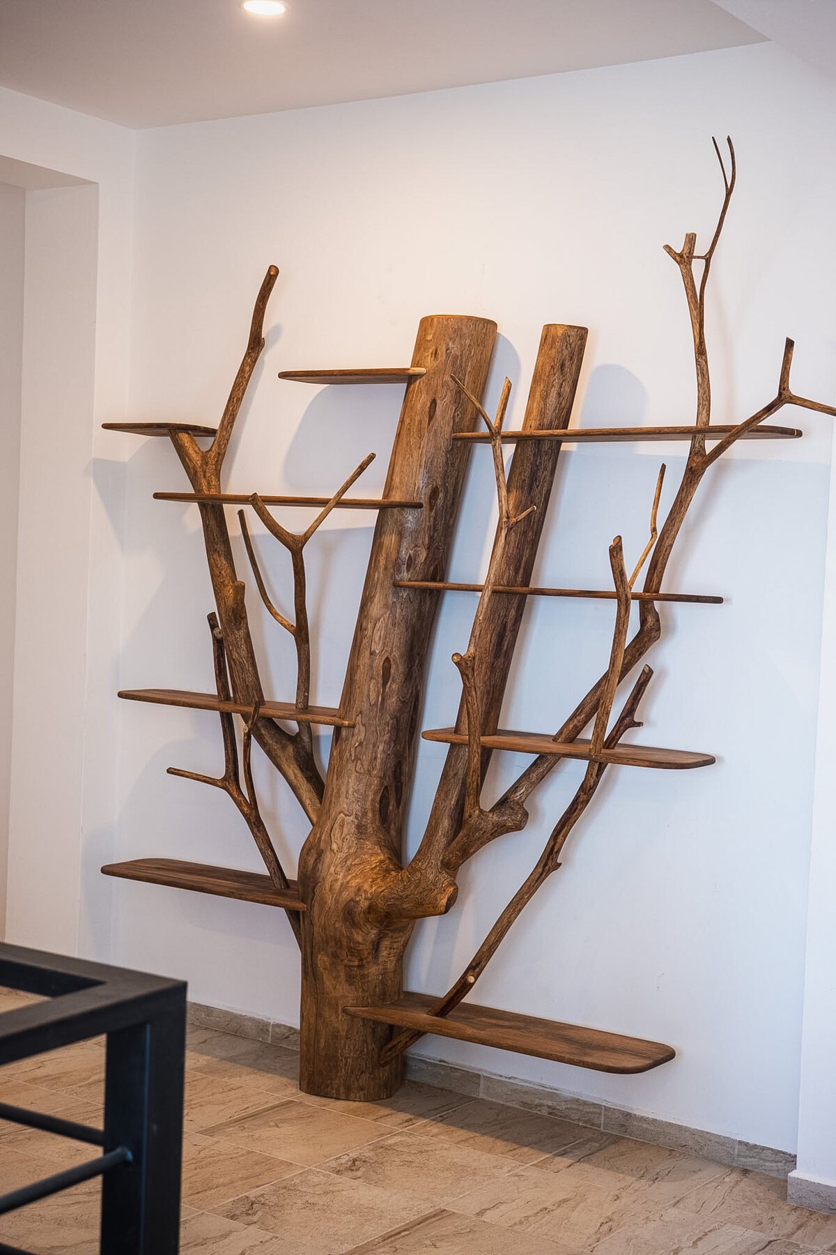 Repisa escultórica de madera tallada a mano, carpintería artesanal Xécora Studio